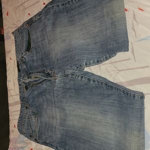 Signature studio, 36x32, distressed look